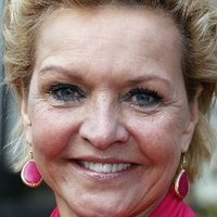 Mariska Van Kolck Nua