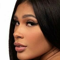 MC Pocahontas Nua