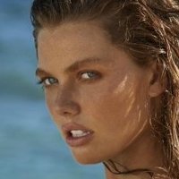 McKenna Berkley Nua