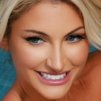 Mckinzie Roth Nua