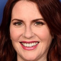 Megan Mullally Nua