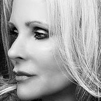 Melanie Kinnaman Nua