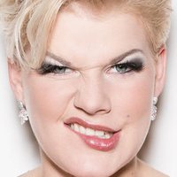 Melanie Muller Nua