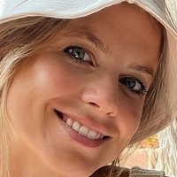 Melanie Pelzer Nua