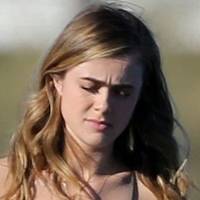 Melissa Roxburgh Nua
