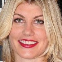 Meredith Ostrom Nua