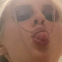 Mia Gladstone Nua