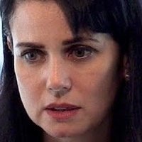Mia Kirshner Nua