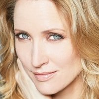 Michelle Nolden Nua
