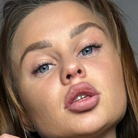 mini_nika Nua