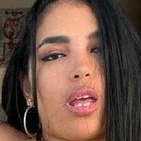 Miss Issy Nua