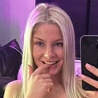 Molly Mercedes Nua