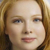 Molly Quinn Nua