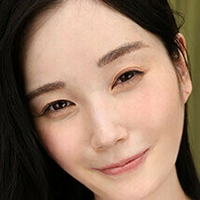 Momo Honda Nua