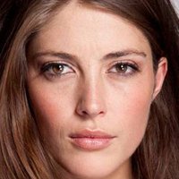Nadia Poeschmann Nua
