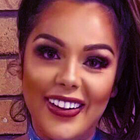 Nadia Sapphire Nua