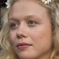 Naomi Battrick Nua