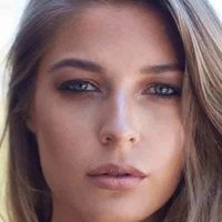 Naomi Holt Nua