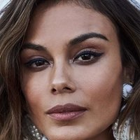 Nathalie Kelley Nua
