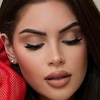 Nazanin Kavari Nua