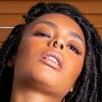 Nefertiti Nua