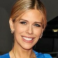 Nicki Shields Nua