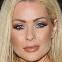 Nicola McLean Nua