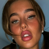 Nicole Kikabidze Nua