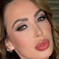 Nikki Benz Nua