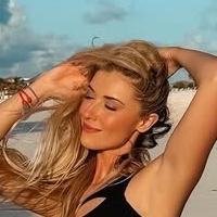 Noelle Foley Nua