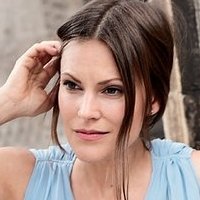 Noémi Besedes Nua