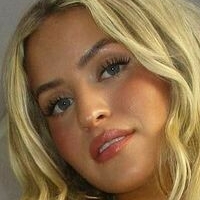 Olivia Chatfield Nua