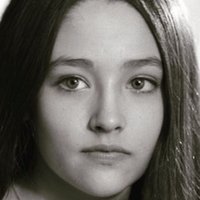 Olivia Hussey Nua