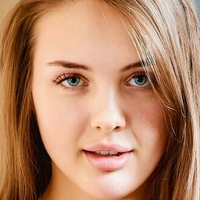 Olya Derkach Nua