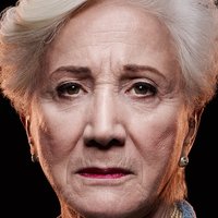 Olympia Dukakis Nua