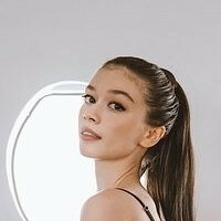 Paige Searcy Nua