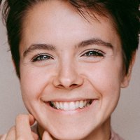 Paloma Kwiatkowski Nua