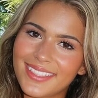 Pariya Carello Nua