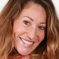 Paula Hamilton Nua