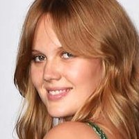 Pia Riegel Nua