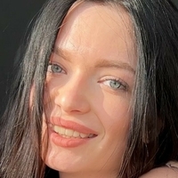 Polina Savina Nua