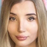 Polizistin Julia Nua