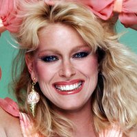 Randi Oakes Nua