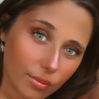 Raphaella Deuringer Nua