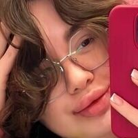 redheadevelyn Nua