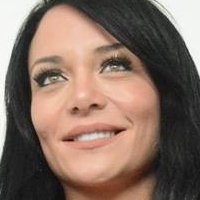 Renata Schmidt Nua