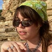 Rhian Teasdale Nua