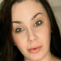 Romi Chase Nua
