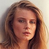 Romy Deckert Nua