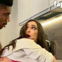 Rosiemonroex Nua